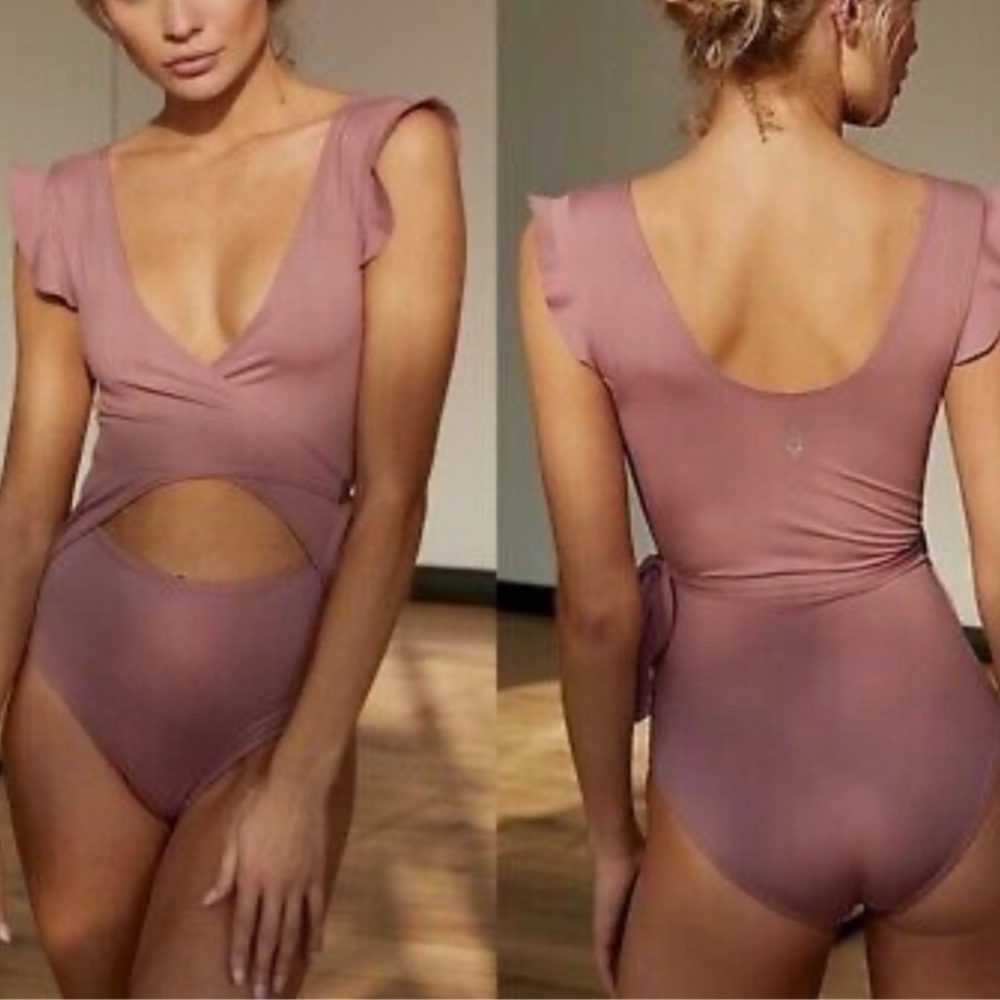 free people SMALL streamline bodysuit frosted berry